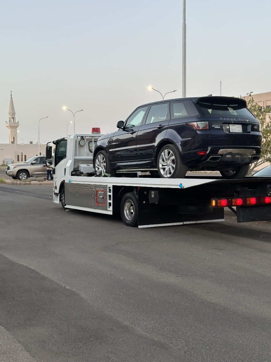 سطحة داخل أحياء حائل